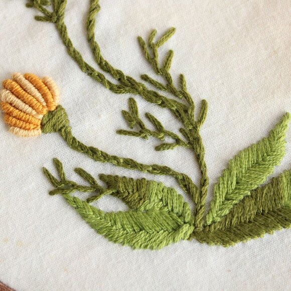 Embroidered Hoop Art, Dandelions on Muslin, 6" Stained Brown Wooden Frame, OOAK - Picture 10 of 10